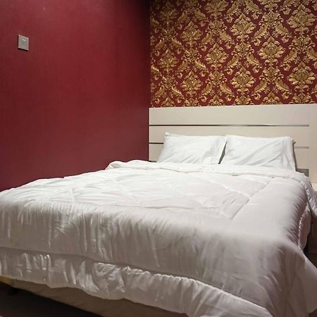 Omah Kalimosodo Mitra Reddoorz Near Stasiun Malang Kota Baru Hotel Kültér fotó