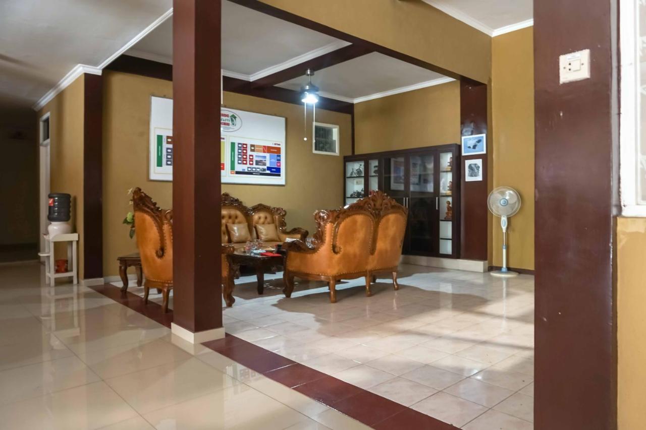 Omah Kalimosodo Mitra Reddoorz Near Stasiun Malang Kota Baru Hotel Kültér fotó