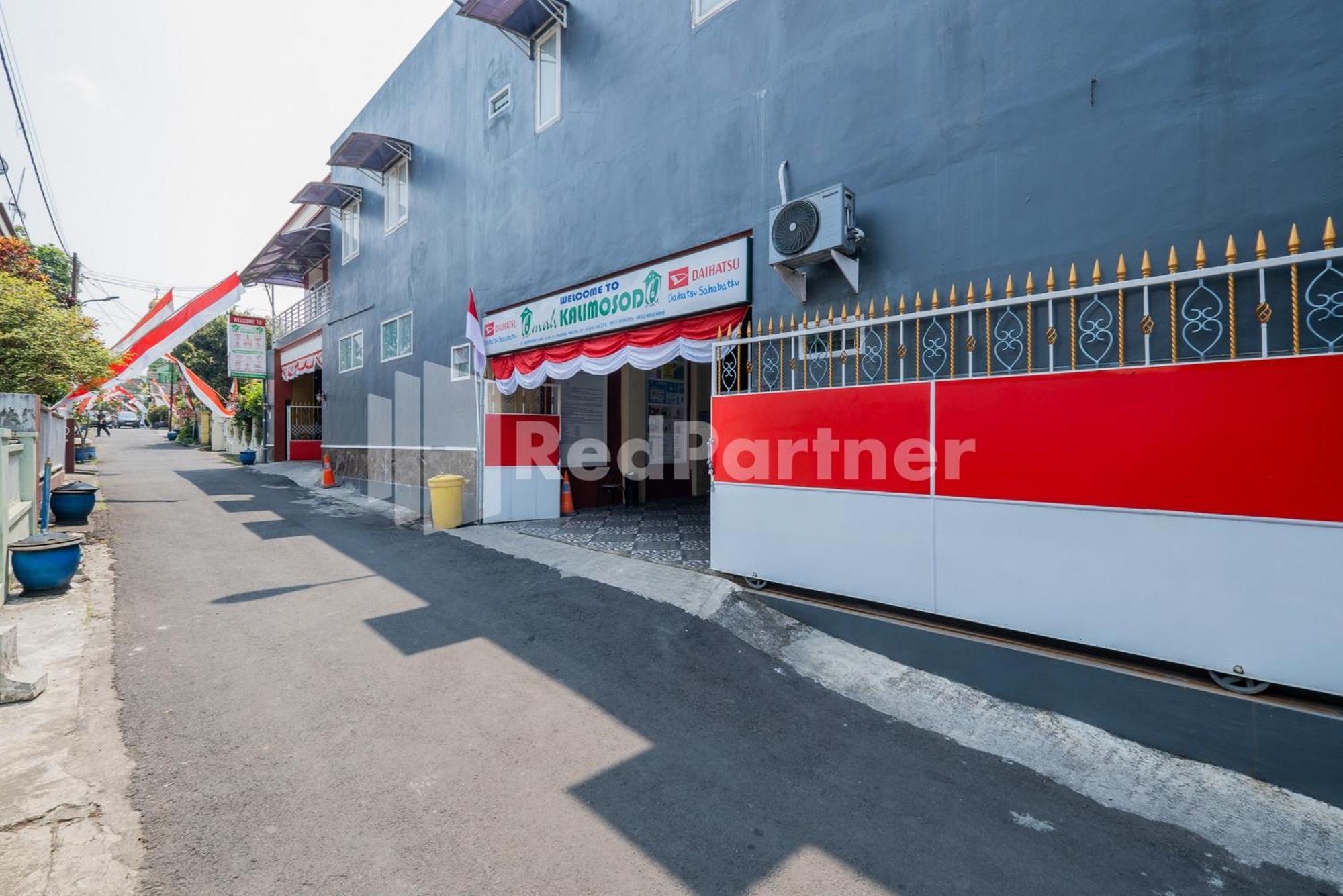 Omah Kalimosodo Mitra Reddoorz Near Stasiun Malang Kota Baru Hotel Kültér fotó