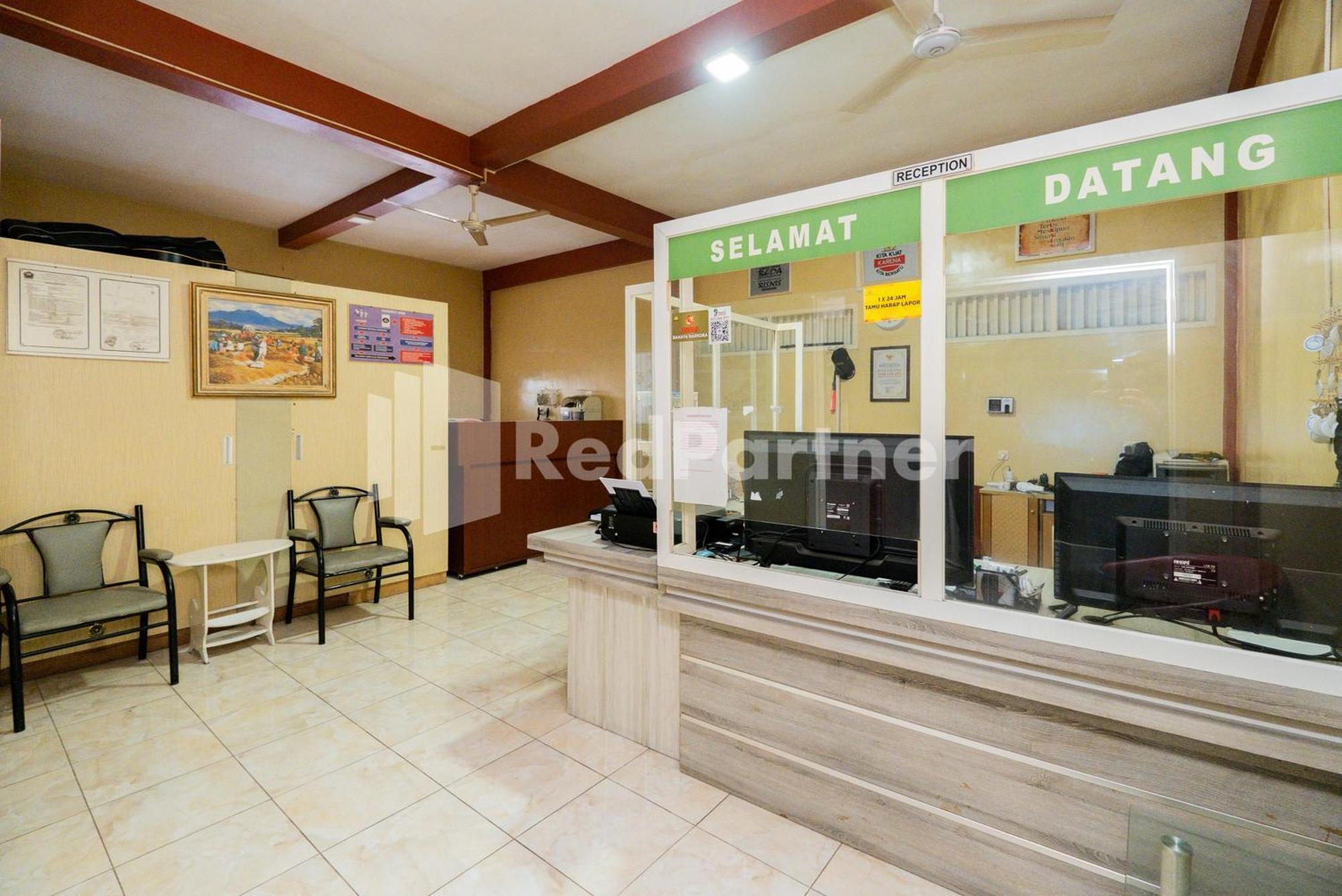 Omah Kalimosodo Mitra Reddoorz Near Stasiun Malang Kota Baru Hotel Kültér fotó