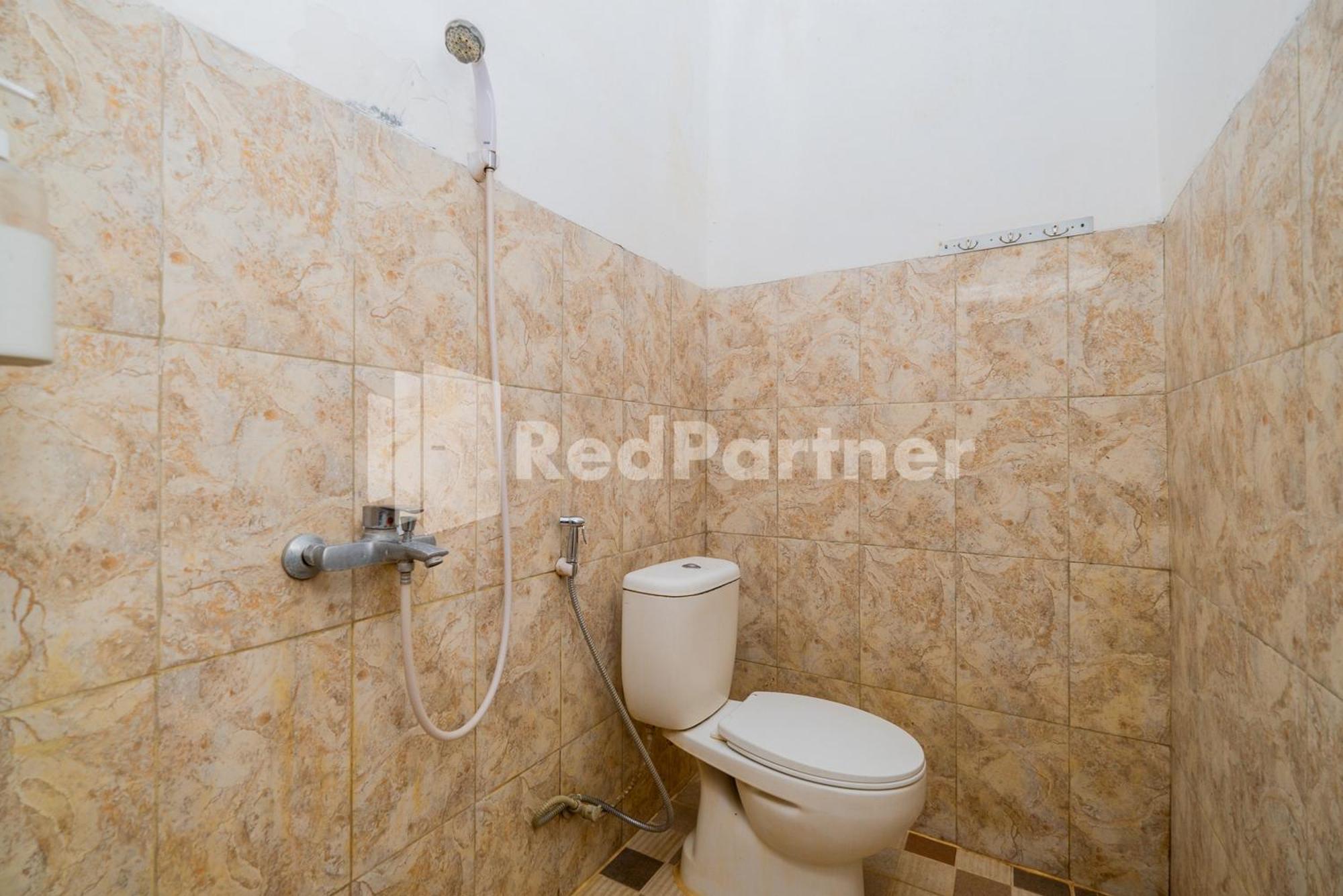 Omah Kalimosodo Mitra Reddoorz Near Stasiun Malang Kota Baru Hotel Kültér fotó